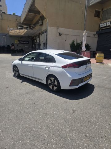 יונדאי איוניק