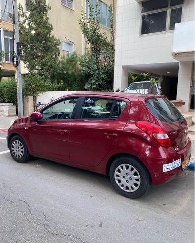 יונדאי i20