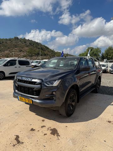 מודעת רכב איסוזו די-מקס