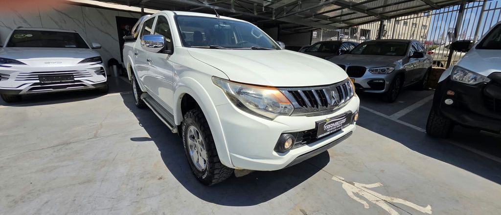 מודעת רכב מיצובישי טרייטון / L200