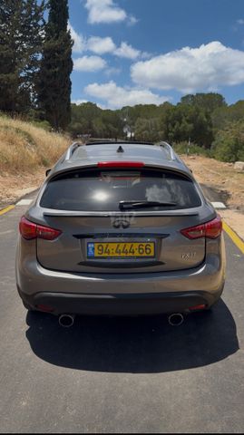 אינפיניטי FX37