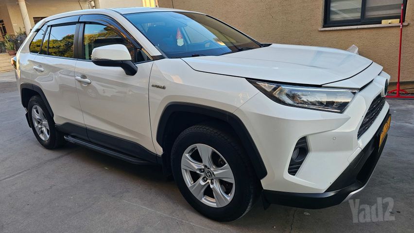 טויוטה RAV4