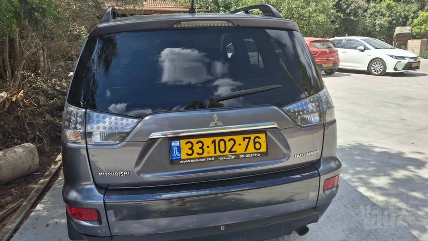 מיצובישי אאוטלנדר