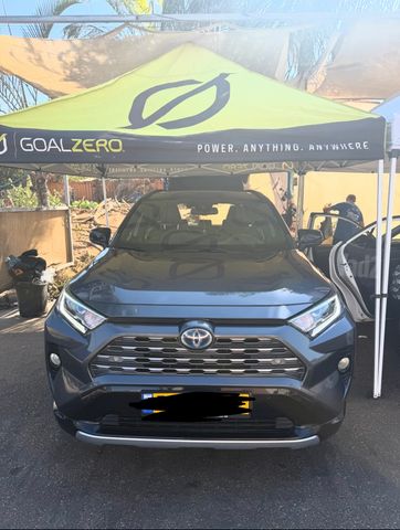 טויוטה RAV4