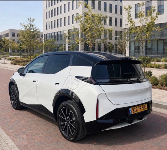 זיקר X