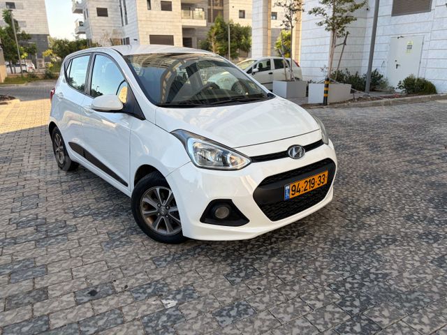 יונדאי i10