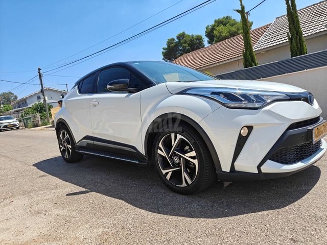 טויוטה C-HR