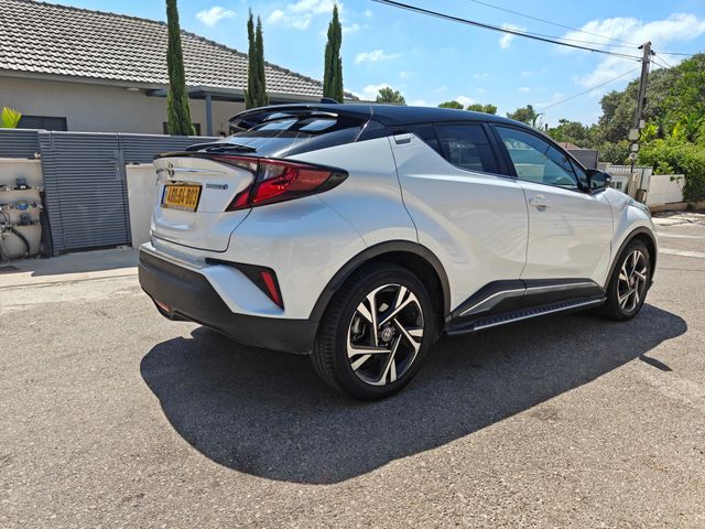 טויוטה C-HR