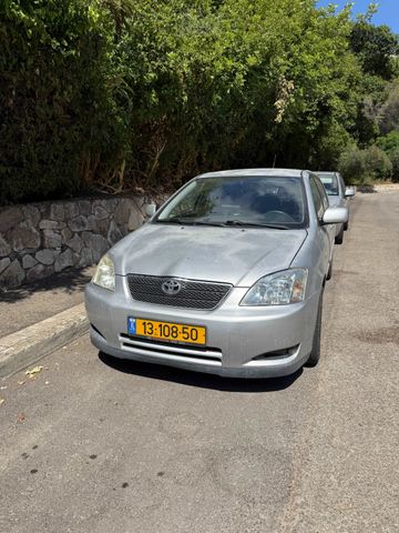 טויוטה קורולה