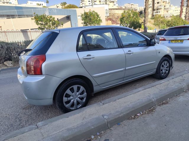 טויוטה קורולה