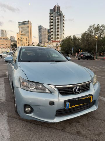 לקסוס CT
