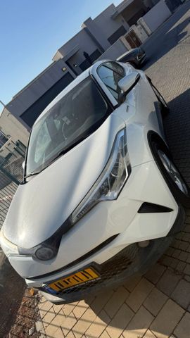 מודעת רכב טויוטה C-HR
