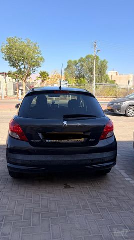 פיג'ו 207