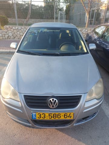 פולו  Comfortline אוט׳ 5 דל 1.4 (80 כ״ס)