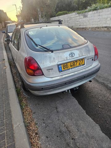 טויוטה קורולה