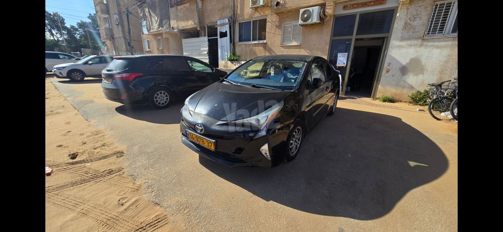 טויוטה פריוס