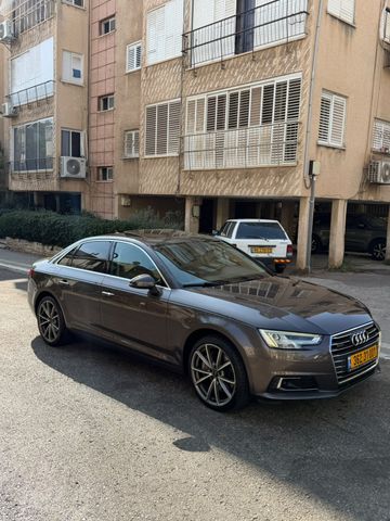 אאודי A4
