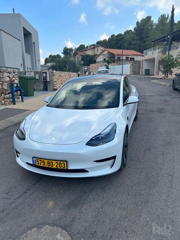 טסלה מודל 3