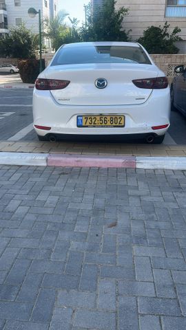 מאזדה 3