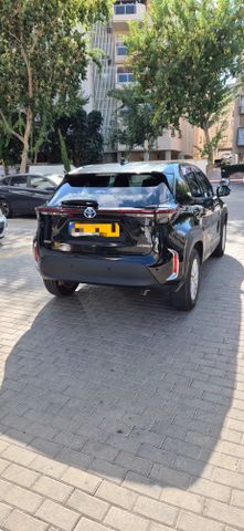 מודעת רכב טויוטה יאריס קרוס