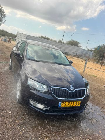 סקודה אוקטביה
