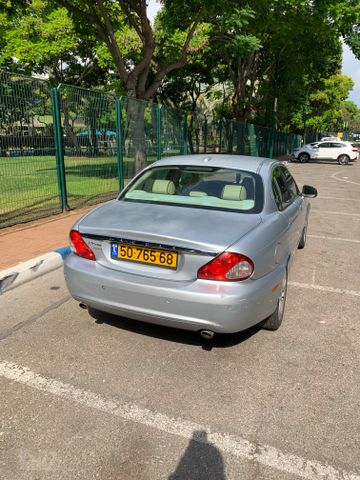 יגואר X-type