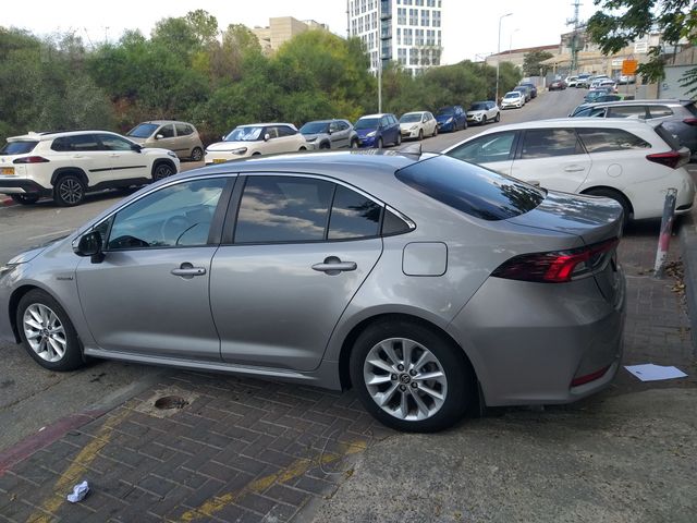 טויוטה קורולה