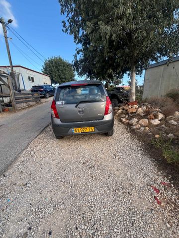 יונדאי i10