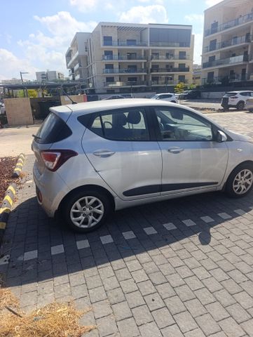 יונדאי i10
