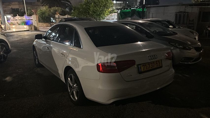 אאודי A4
