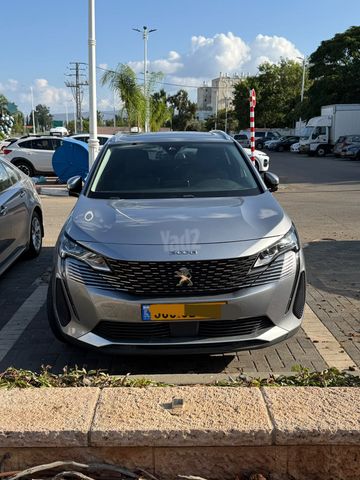 פיג'ו 3008