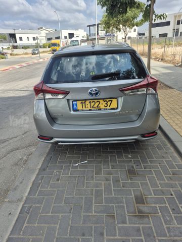 טויוטה אוריס