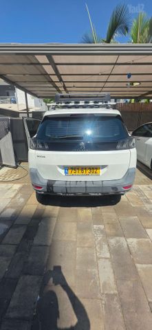 פיג'ו 5008