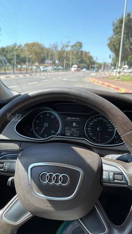 אאודי A4
