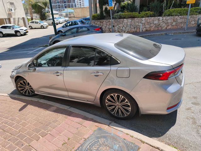 מודעת רכב טויוטה קורולה