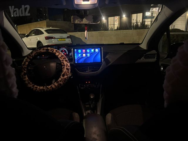 פיג'ו 208