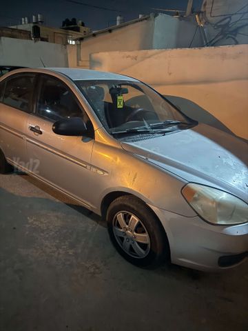 יונדאי אקסנט i25