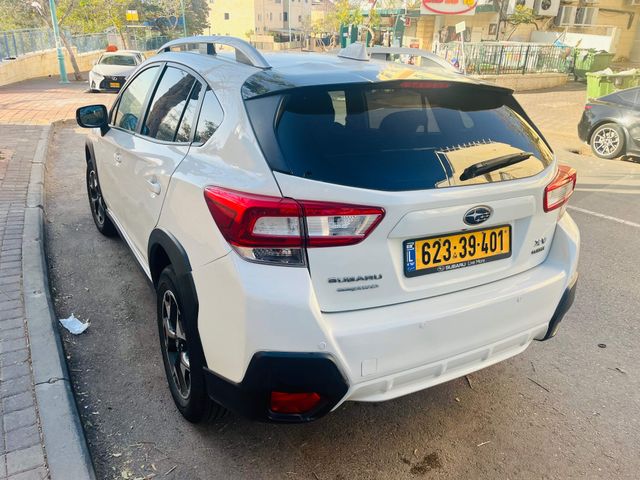 סובארו XV
