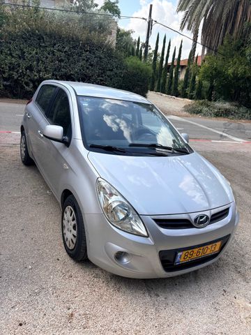 מודעת רכב יונדאי i20