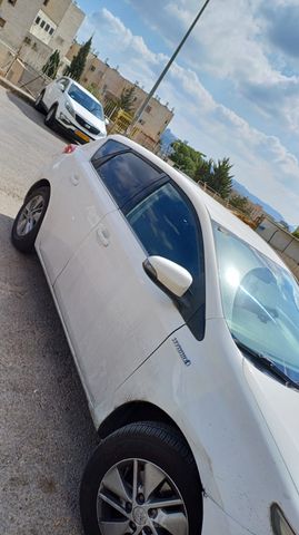 טויוטה אוריס