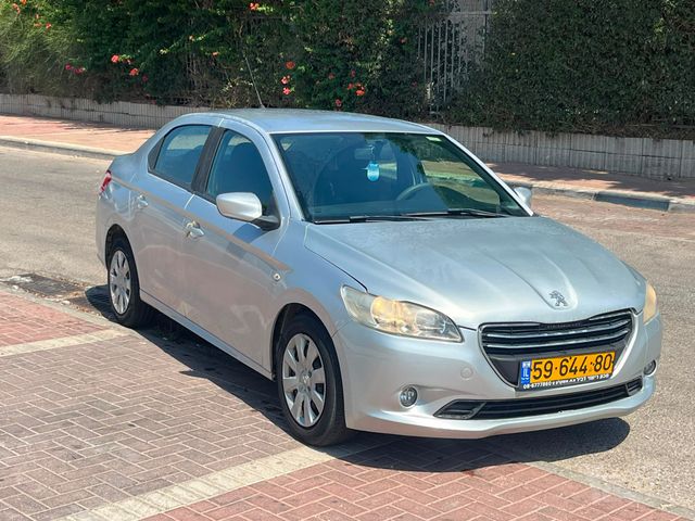 פיג'ו 301