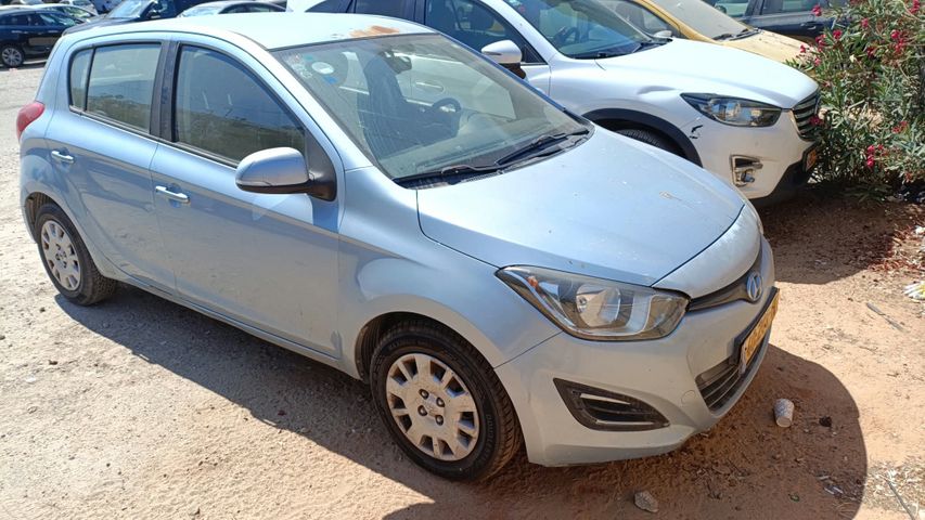 מודעת רכב יונדאי i20