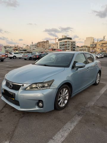 לקסוס CT