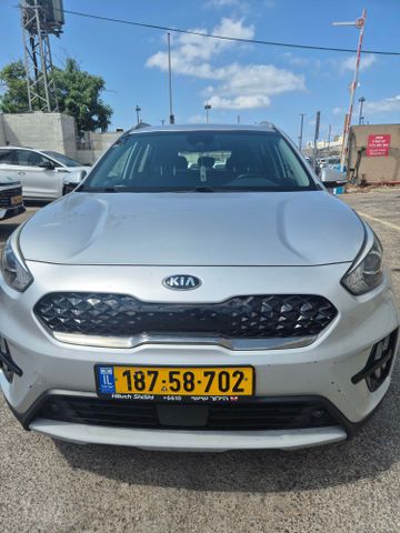 קיה נירו