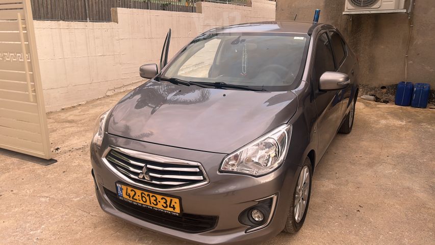 מודעת רכב מיצובישי אטראז'