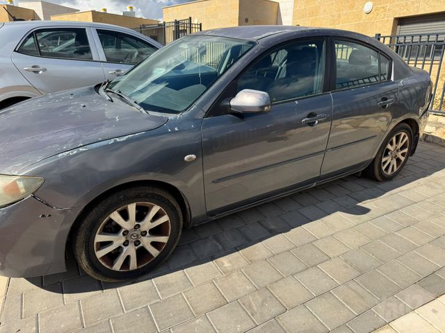 מודעת רכב מאזדה 3