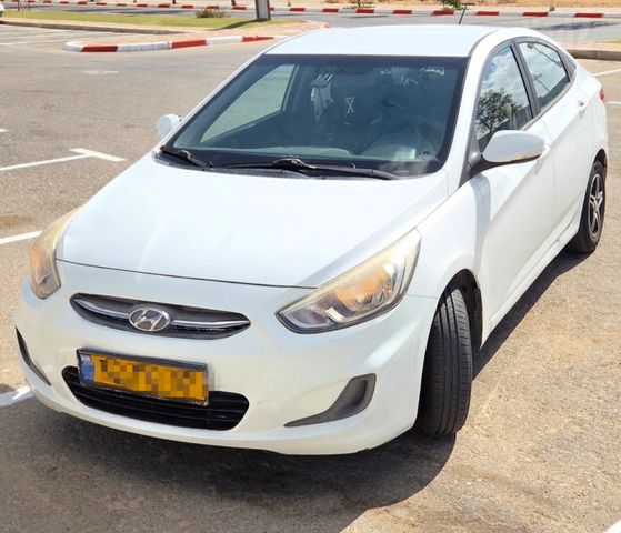 יונדאי אקסנט i25
