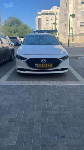מאזדה 3
