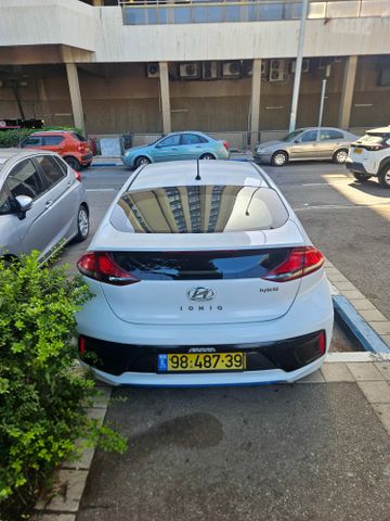יונדאי איוניק