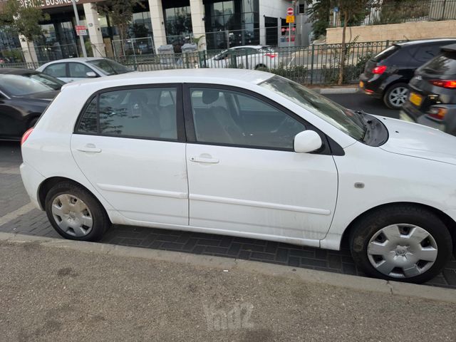 טויוטה קורולה